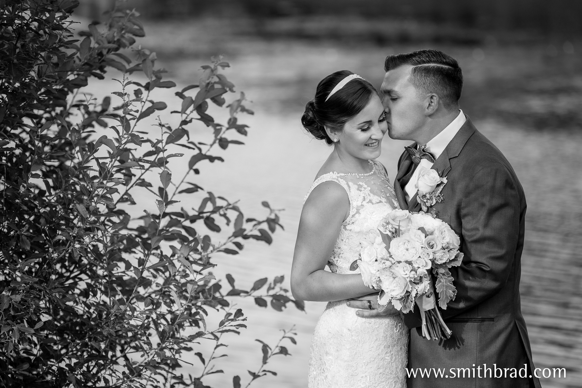Rehoboth_Massachusetts_Photographer_Artistic_Wedding-10